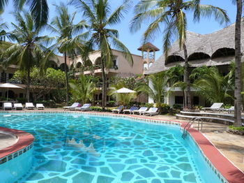 Aquarius Club Hotel Watamu Exterior photo